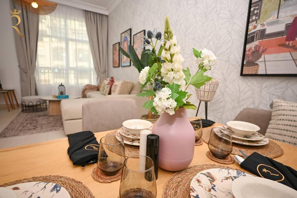 Yas Natura Bliss 1Br Apartment Abu Dzabi Kültér fotó