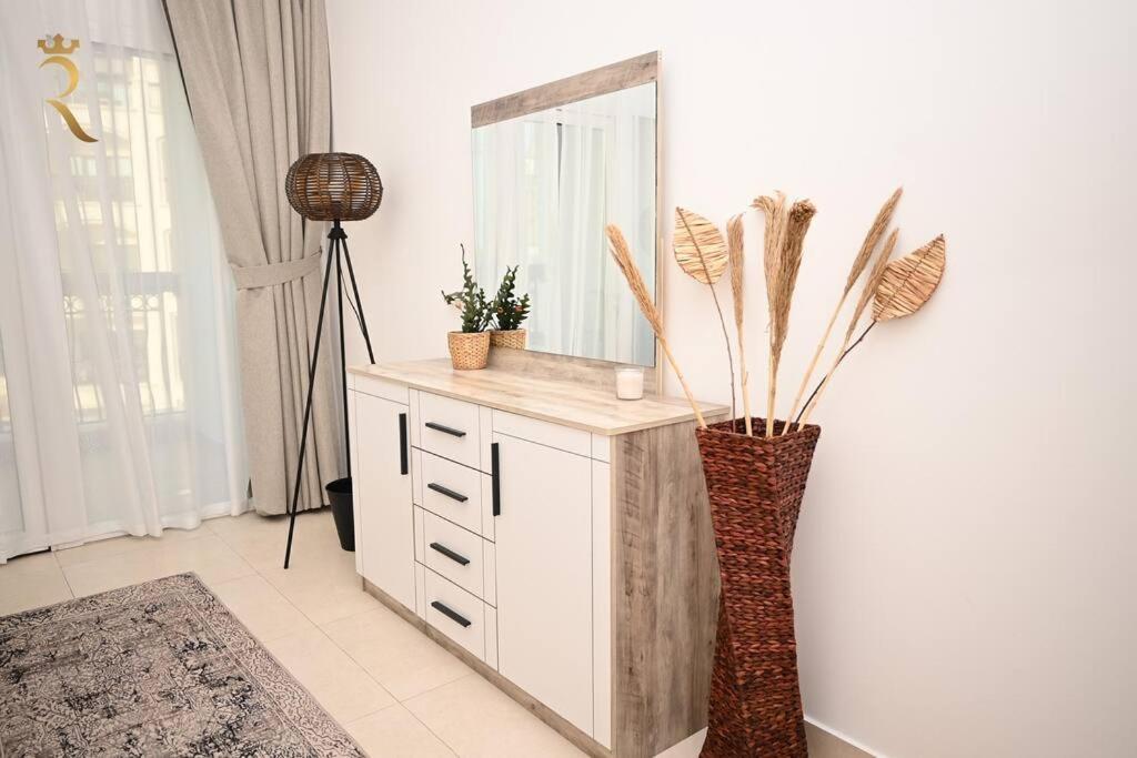 Yas Natura Bliss 1Br Apartment Abu Dzabi Kültér fotó