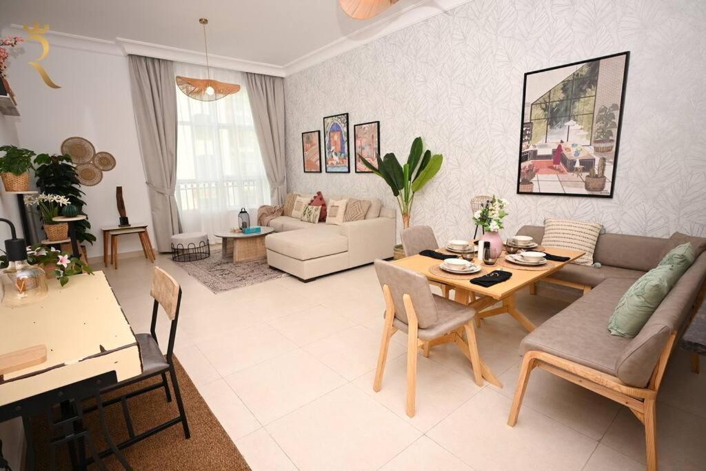 Yas Natura Bliss 1Br Apartment Abu Dzabi Kültér fotó