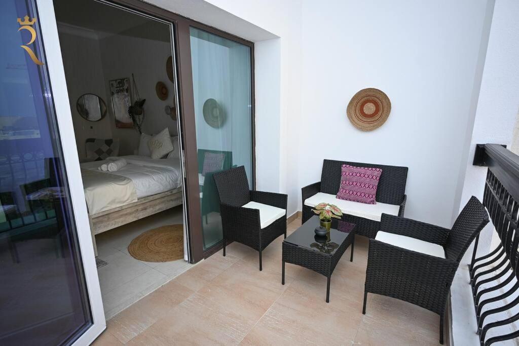 Yas Natura Bliss 1Br Apartment Abu Dzabi Kültér fotó